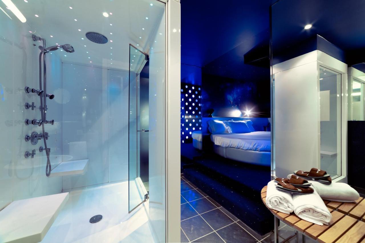 Motel Hotel Piranha Cameriano Extérieur photo
